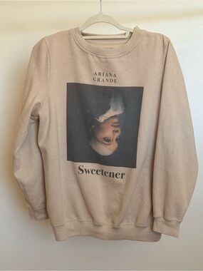 Ariana Grande Sweetener Crewneck Sweatshirt Size M